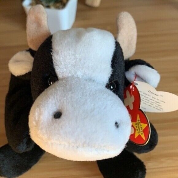 Beanie Baby “Daisy” the Cow, 1993 - Black & White, With Tag - Picture 1 of 9